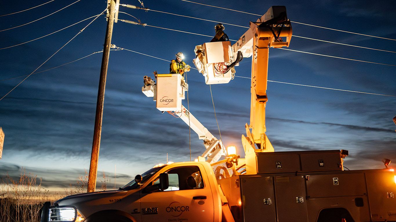 Oncor: Lineworker coverage & culture films